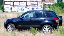 Der Auftritt hebt sich etwas vom Offroadcharme ab. Auch wenn der dicke Ersatzreifen immer noch für Gelände steht.