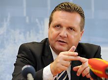 Mappus macht sich Sorgen über die Außenwirkung der Politik.