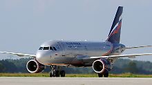 A319 der Aeroflot auf dem Dresdner Flughafen.  