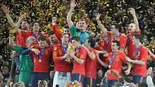 Einfach die Besten: Spaniens Fußball-Nationalkicker sind erstmals Weltmeister.