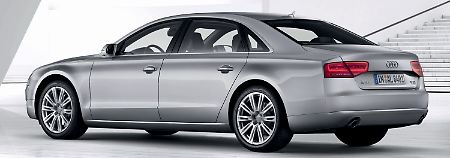 Raumgewinn: Neben mehr Platz hinten bietet der Audi A8 lang einen Zwölfzylinderantrieb mit Allrad.