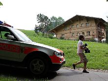Noch hier oder schon weg? Vor Polanskis Chalet in Gstaad.