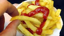 Die beliebte Portion Pommes könnte bald teurer werden.