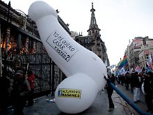 "Ich will heiraten ... und du?": Provokanter Protest vor dem Senat.