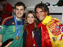 Mit Letizia und Tennis-Profi Rafael Nadal in der Umkleide. 