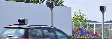 Einnahmen in ungeahnter Höhe beschert dieser Blitzer auf der A2 bei Bielefeld.
