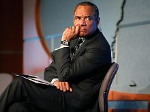 Kenneth Chenault sieht sofort, wie es um die Finanzen der Amerikaner steht.