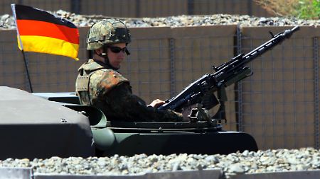 Auf dem Truppenübungsplatz in Lübtheen (Mecklenburg-Vorpommern) soll unter realitätsnahen Bedingungen für Auslandseinsätze geübt werden.
