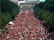 Verlief stets ohne größere Zwischenfälle: Loveparade in Berlin. 