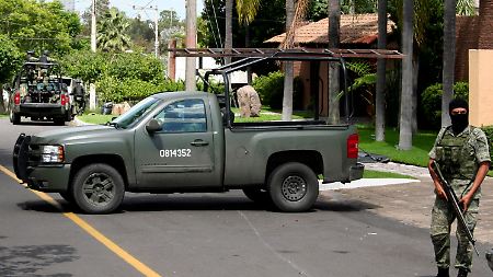 Mexikanische Soldaten nach der Aktion in Guadalajara.