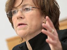 Margit Conrad, kritisch
