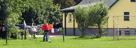 Die Jugendlichen in Julienwalde müssen sich an strenge Regeln halten.