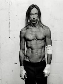 Schaut mich an: Iggy Pop, 5th St. Gym, Miami, 2001