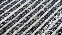 Die Abwrackprämie brachte die deutschen Autobauer durch einen harten Krisenwinter. Nun will der Staat das Geld zurück - zumindest teilweise.