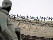 Feine Adresse in Mailand: Fassadendetails am Haupsitz der Unicredit.