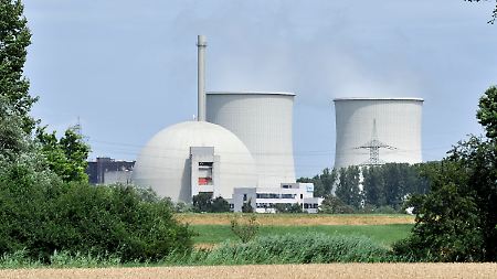 Aufgrund seiner langen Laufzeit gehört der Meiler von Biblis zu den umstrittensten Atomkraftwerken Deutschlands.