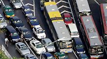 Auf Datenautobahnen staut sich immer öfter der Verkehr.