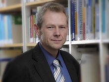 Manfred Fischedick ist Vizepräsident des Wuppertal Instituts für Klima, Umwelt, Energie sowie außerplanmäßiger Professor an der Schumpeter School of Business and Economics der Bergischen Universität Wuppertal.