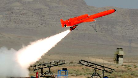 Iran testet seine Drohne. 