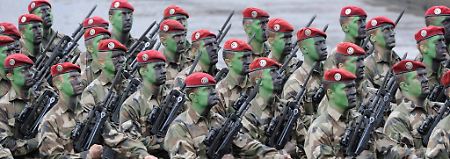 Mit der Reforn ist die Zahl der französischen Soldaten von 577.000 auf heute 240.996 gesunken.