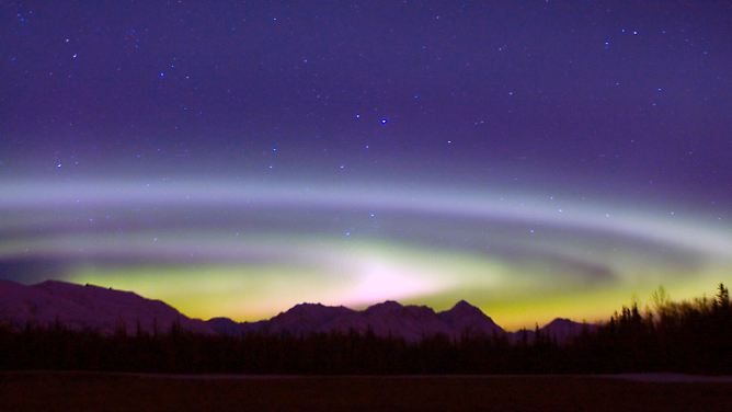 Mystisches Leuchten: Polarlichter