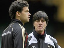 Nicht dabei: Bundestrainer Joachim Löw verzichtet auf Michael Ballack.