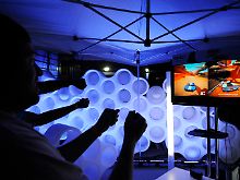 Freihändiges Spiele mit der berührungslosen Steuerung Kinect: Wie früher in der Raumfahrt entstehen heute in der Spieleindustrie zahlreiche Technologien, die den Alltag der Menschheit verändern werden.