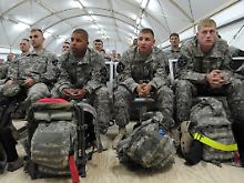 Auf dem Weg nach Hause: US-Soldaten vor ihrem Abflug aus dem Irak. 50.000 Mann bleiben vorerst noch.