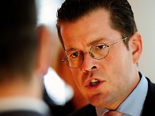 Guttenberg will die Bundeswehr reformieren stößt aber auf überparteilichen Widerstand.