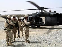 Sind sie auch bald Bank-Führungskräfte? Amerikanische Militärs in Afghanistan.