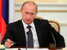 Putin: "Das Embargo wird nicht vor der Ernte des nächsten Jahres" und vor Abschluss einer Inventur der Vorräte aufgehoben.