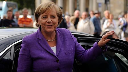"Wir wollen Mitbürgerinnen und Mitbürgern aus Zuwandererfamilien alle Chancen eines weltoffenen Landes eröffnen."