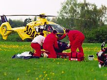 Nach einem Herzinfarkt zählt jede Minute. Manchmal muss der Rettungshubschrauber zum Einsatz kommen. 