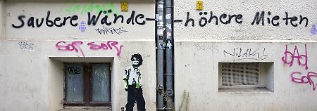 In Berlin müssen die Haushalte inzwischen im Durchschnitt knapp 30 Prozent ihres Einkommens für die Nettokaltmiete aufbringen.
