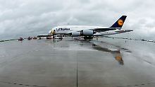 Neues Flagschiff mit zwei Decks und vier Triebwerken: Eine Airbus A380 der Deutschen Lufthansa.