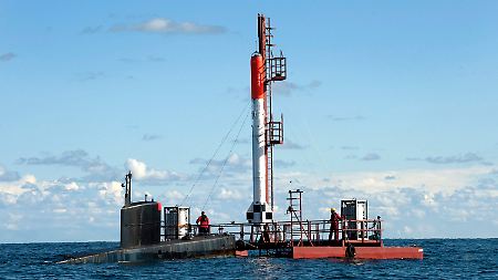An der Spitze der neun Meter hohen Rakete sollte eine 70 Kilogramm schwere Astronautenpuppe in eine Höhe von bis zu 30 Kilometer fliegen.