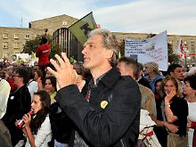 Unter den Demonstranten war am Montag auch der Schauspieler Walter Sittler.