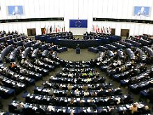 Der Appell wirkte: Das Parlament war ungewöhnlich gut besetzt.