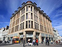 Das Stammhaus von Karstadt steht in der Innenstadt von Wismar.