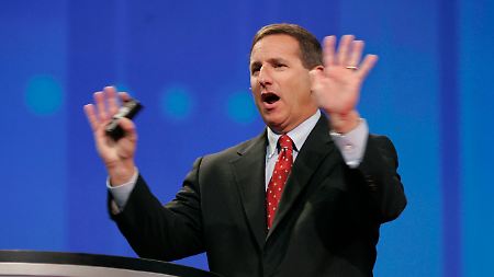 Mark Hurd bekommt nun die Wut seines Ex-Konzerns zu spüren.