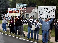 Protest wird lauter: Unzufriedene Amerikaner drücken Obama gegenüber ihren Unmut aus.
