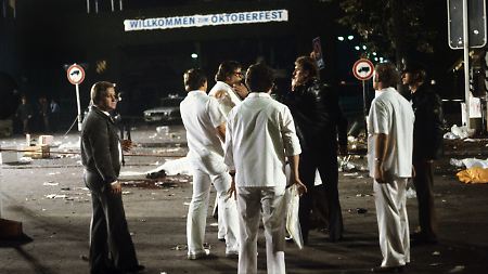 Entsetzen vor 30 Jahren: Nach dem Anschlag auf das Oktoberfest 1980.