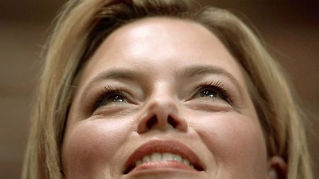 Auf dem Weg nach oben? Dafür geht Julia Klöckner eine Ebene tiefer - vom Bund ins Land zurück.