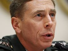 Petraeus ist Kommandeur der ISAF-Truppen in Afghanistan.