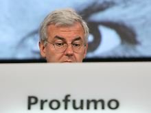 Profumo taucht ab.