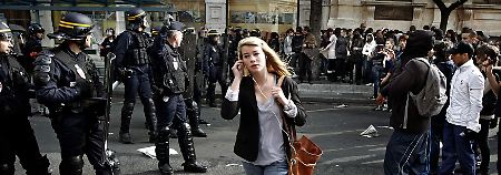 Ein Land in Aufruhr: Die Reformbemühungen stoßen ein weiten Teilen der Bevölkerung auf Widerstand. Die genauen Zahlen sind Teil der Auseinandersetzung.