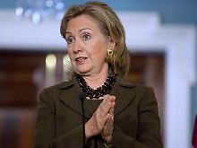 Hillary Clinton wirft Wikileaks die Gefährdung von US-Truppen vor.