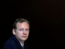 Wikileaks-Gründer Julian Assange bringt die USA erneut in Bedrängnis.