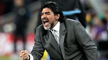 "1990 hat uns die Mafia den Titel geklaut": Diego Maradona feiert seinen 50. 