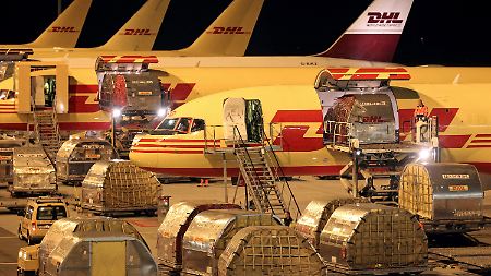 Nach zufällig vereitelten Bombenanschlägen wurde an Drehkreuzen wie in Leipzig die Fracht verstärkt kontrolliert. Aber wie soll das in Zukunft funktionieren? 